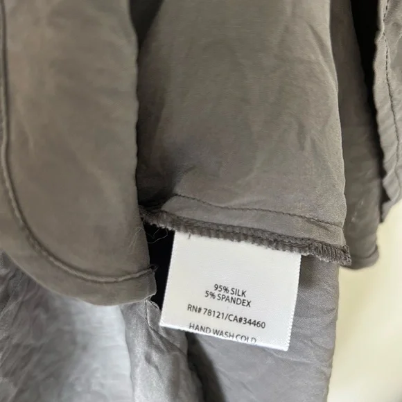 Eileen Fisher shiny grey silk short sleeve blouse petite medium EUC - Picture 5 of 6